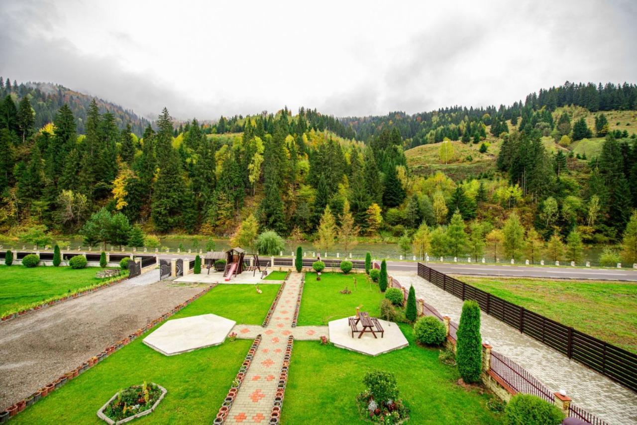 Hotel Pensiune Domeniul Stanca Vatra Dornei Exterior foto