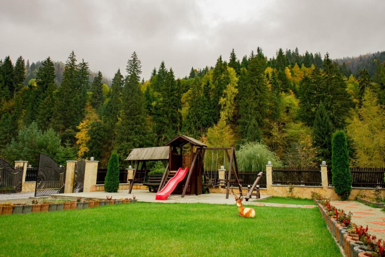 Hotel Pensiune Domeniul Stanca Vatra Dornei Exterior foto